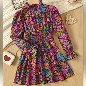 NWOT Long sleeved girls dress size 9y.